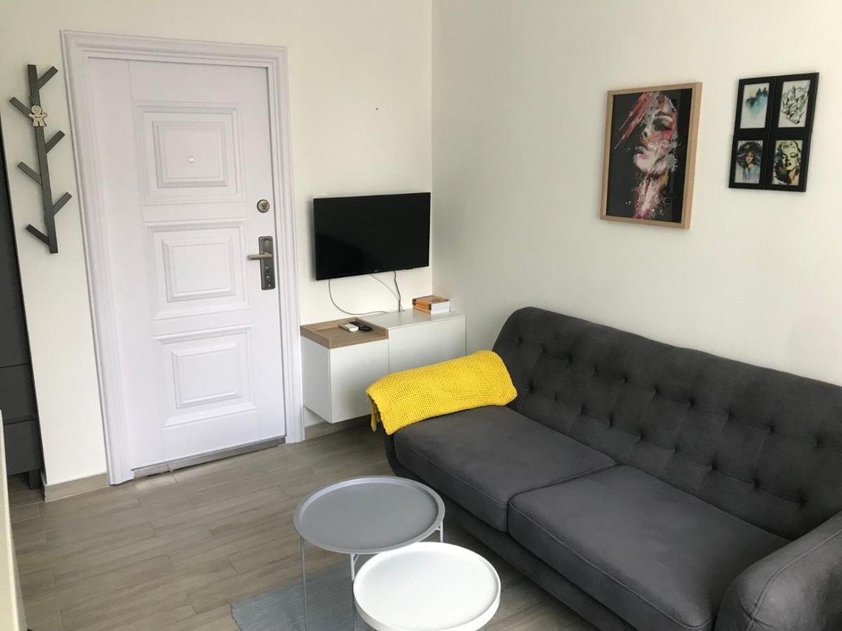 Home Apartment Luna 1 Skopje Bagian luar foto