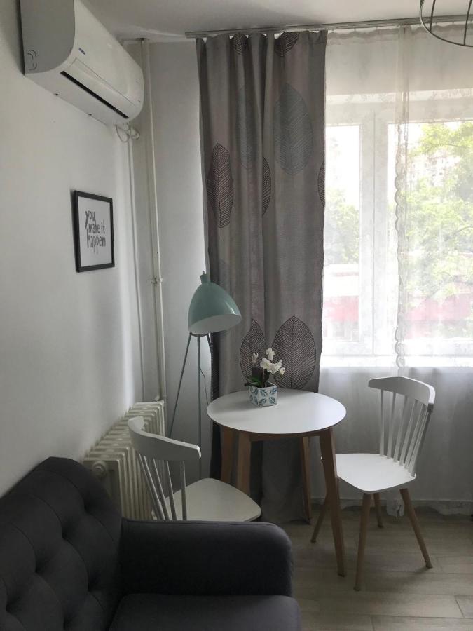 Home Apartment Luna 1 Skopje Bagian luar foto